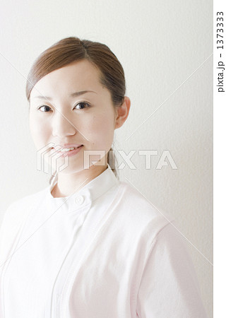 「女性 介護 医療 病院 介護士 」の写真素材 「女性 介護 医療 病院 介護士 」の写真素材