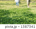 裸足で散歩２
