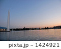 スイス　夕暮れ時のジュネーヴ