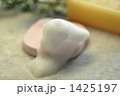 パフにのったアワ