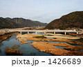 高雄山から見たＮ７００系新幹線の俯瞰写真