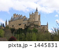 1445831
