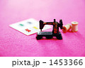 ミニチュアのミシン１
