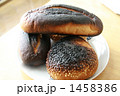 1458386