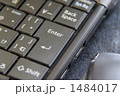 1484017