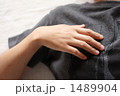 手