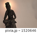 半跏思惟像