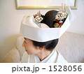 女性1人 (ブライダル)