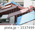 古びた屋根