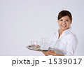 カフェのスタッフ