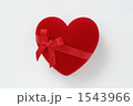 1543966