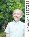 笑顔のシニア男性
