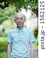 笑顔のシニア男性