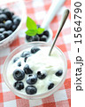 1564790