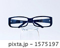 1575197