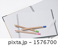 1576700