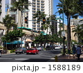 1588189