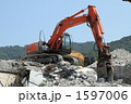 解体現場　ショベルカー　③