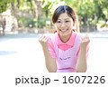 1607226