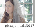 1613017