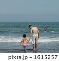 親子で海水浴