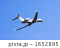1652895
