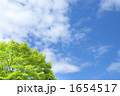 1654517