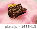 1656413