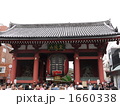 にぎわう浅草寺