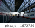 1672789