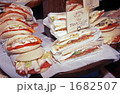 1682507