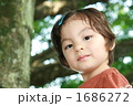 1686272