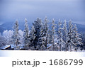 1686799