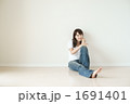 若い女性（モデル：吉田千絵美）