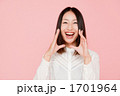 笑顔の女性
