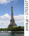 エッフェル塔（仏　La tour Eiffel）