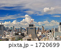 心斎橋の風景と入道雲