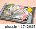 秋の味覚サンマのお刺身。