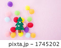 カラフル玉とクリスマスツリー