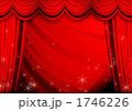 赤いカーテン