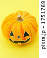 秋の行事ハロウィンのおばけカボチャ。