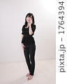 女性と携帯電話