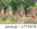 牧草撹拌機