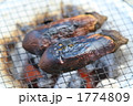 炭火七輪で焼くなすび