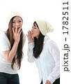 若い女性2人