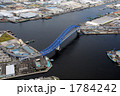 大阪市港区の千歳橋を空撮