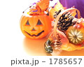 ハロウィンの飾りとキャンティー