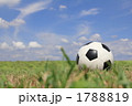 晴れた日のサッカーボール