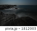 月明かりの　志原千畳敷海岸