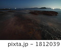 月明かりの海岸
